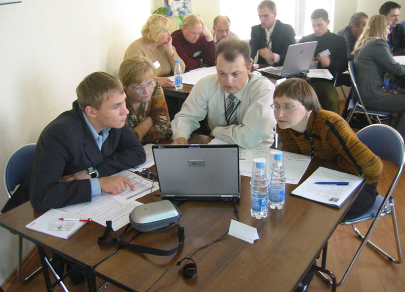 Компания ПМСОФТ в рамках Недели управления проектами на Урале провела 3 деловые игры "Проектные офисы в действии-2"